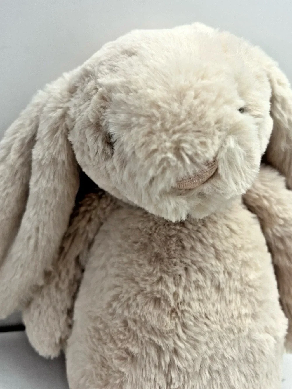 Jellycat London Bashful Bunny Plush Beige Rabbit 11” Medium Soft Toy Gold Tag